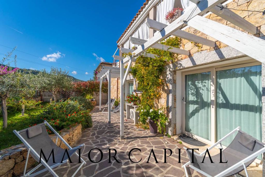 Property photo 2 of 49