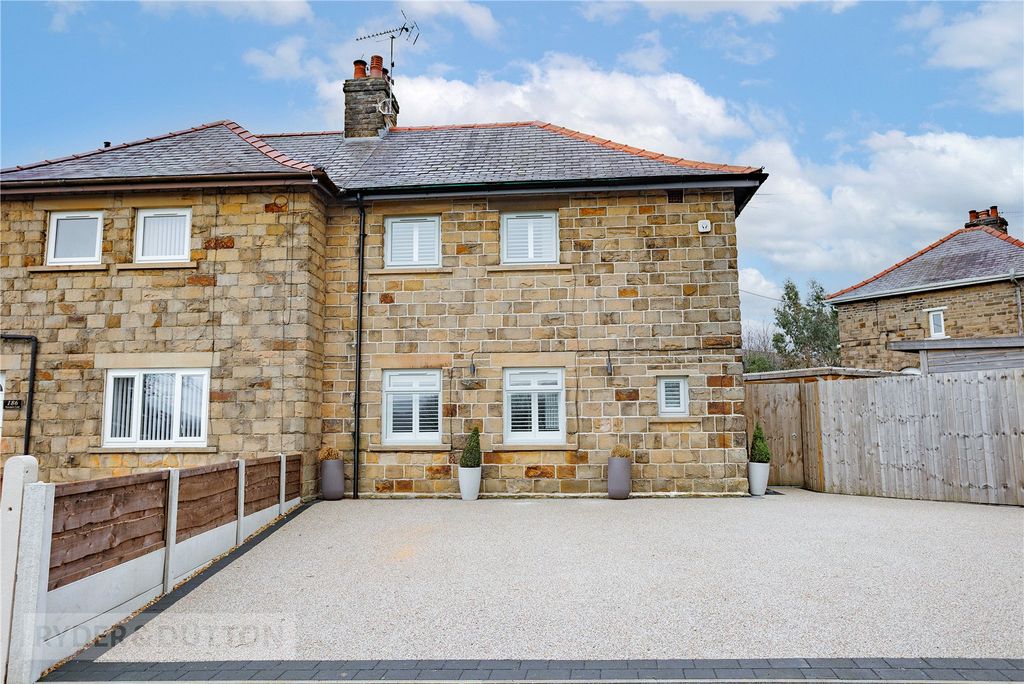 Property photo 3 of 33 Front