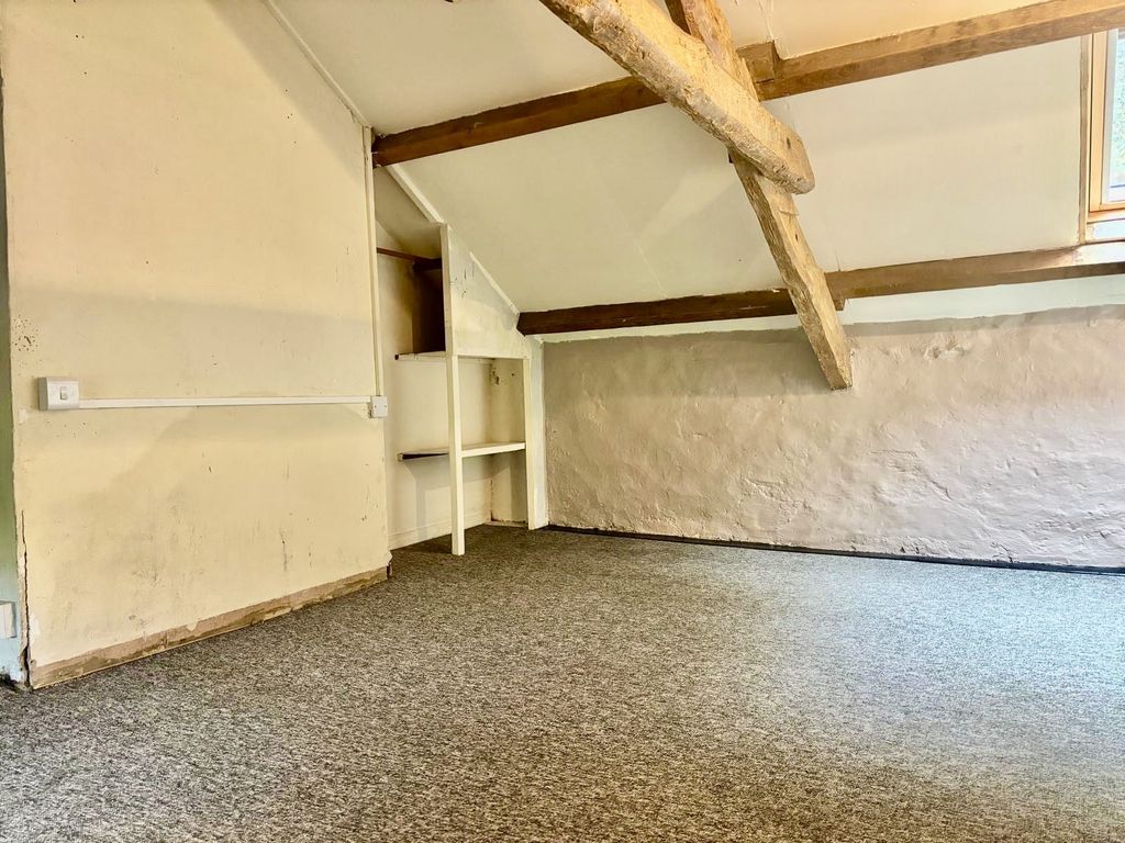 Property photo 2 of 9 Gallery