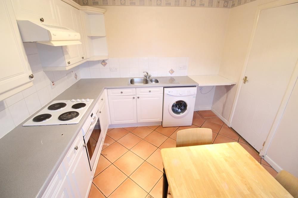 Property photo 3 of 6 Kitchen Alternative