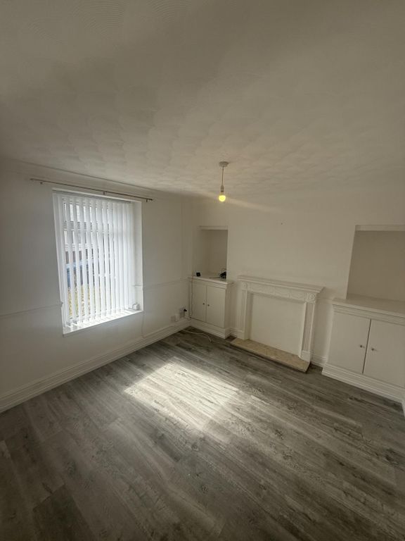 Property photo 3 of 11 Gallery