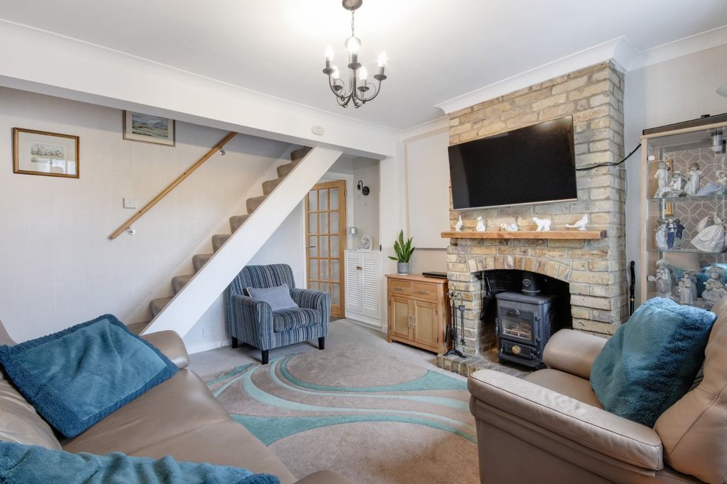 Property photo 2 of 13 Sitting Room