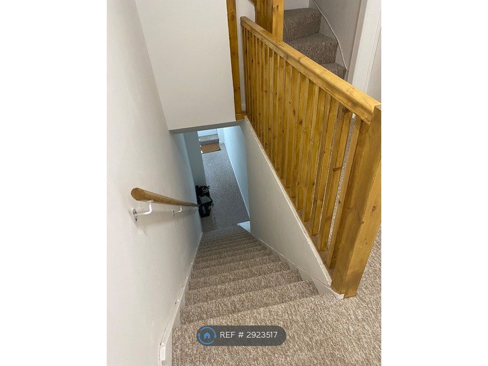 Property photo 3 of 4