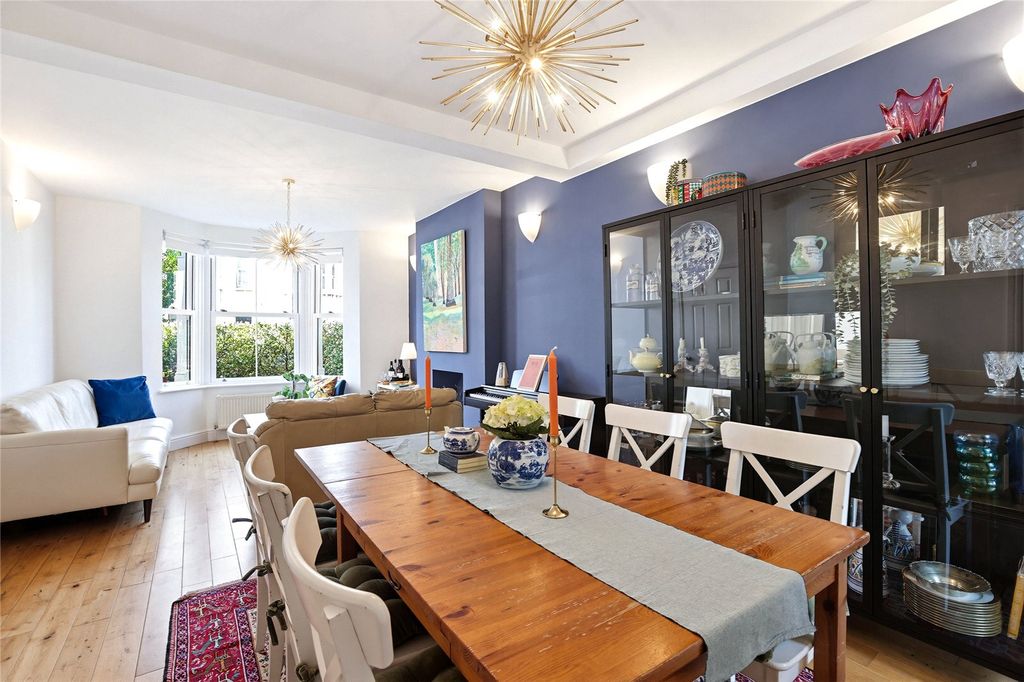 Property photo 3 of 19 Reception/Dining