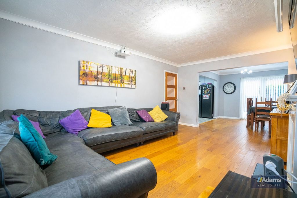 Property photo 3 of 29