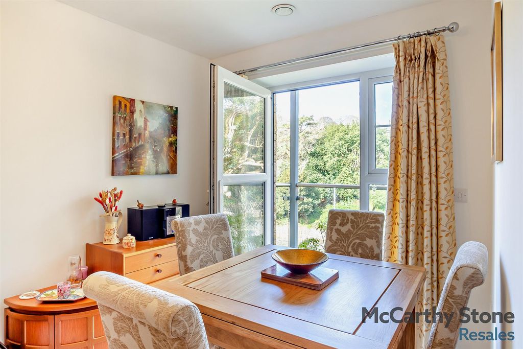 Property photo 3 of 18 Living Room: