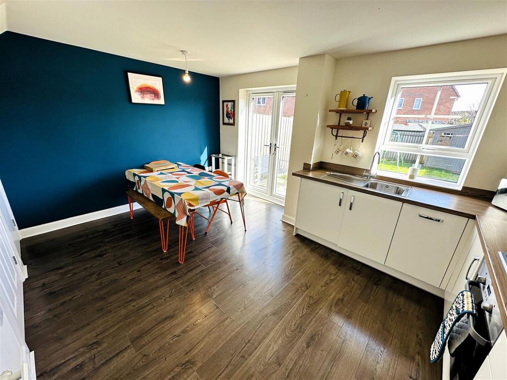 Property photo 2 of 15 Kitchen Diner.2.Jpg