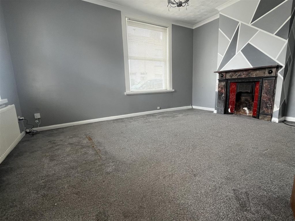 Property photo 3 of 8 Living Room