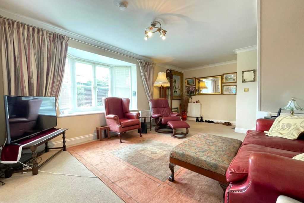 Property photo 2 of 17 Picture No. 44