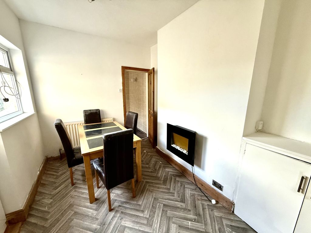 Property photo 3 of 7 Img_1562