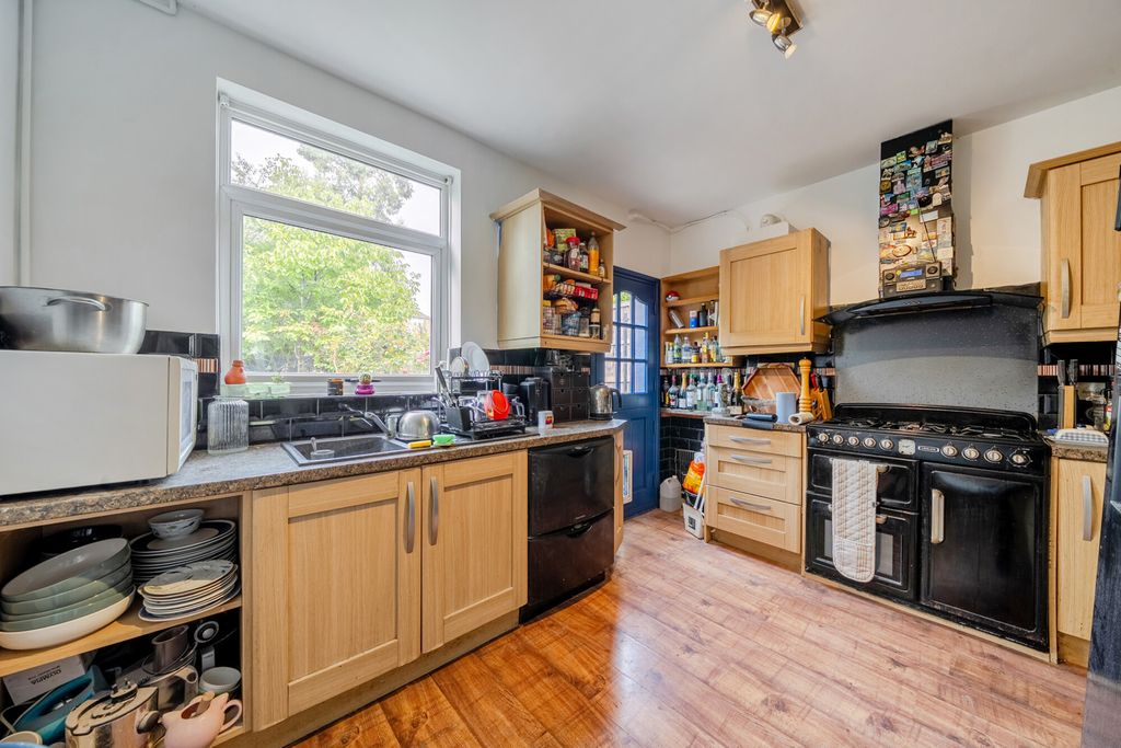 Property photo 2 of 28 1523392-10-1A0c89...