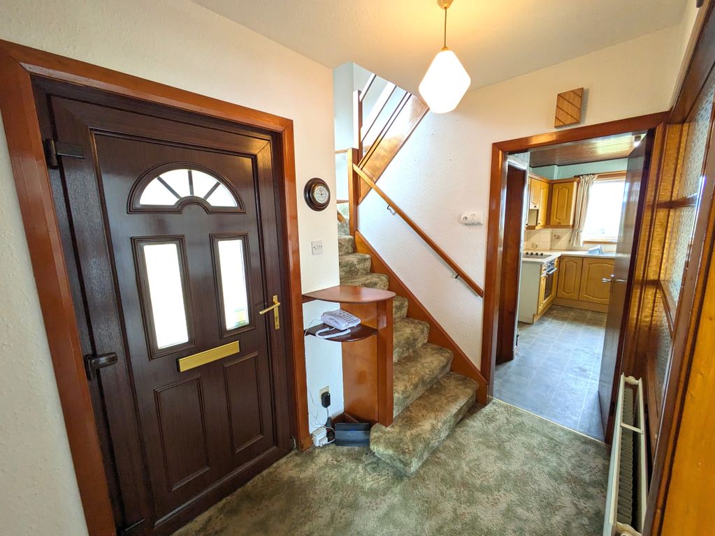 Property photo 3 of 34