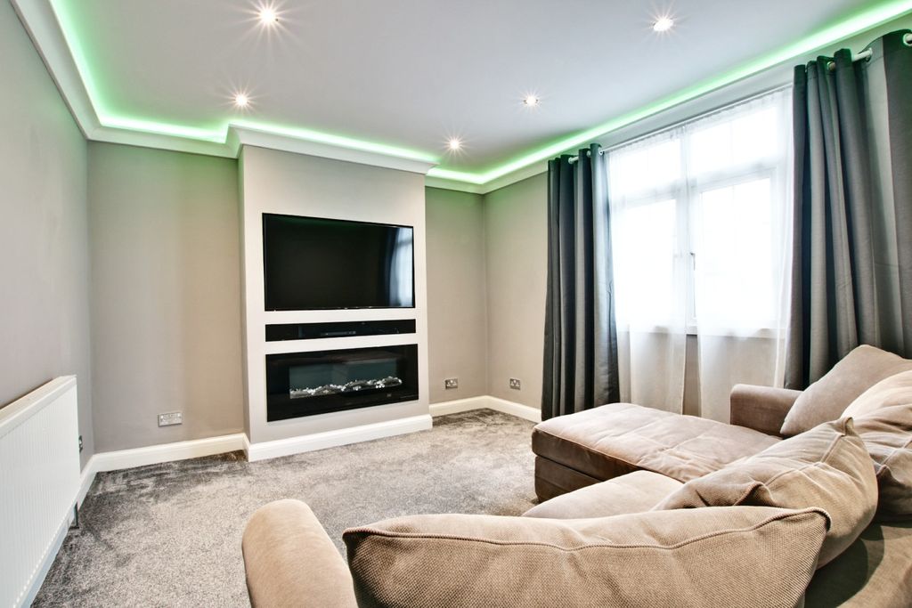 Property photo 1 of 13 1406910