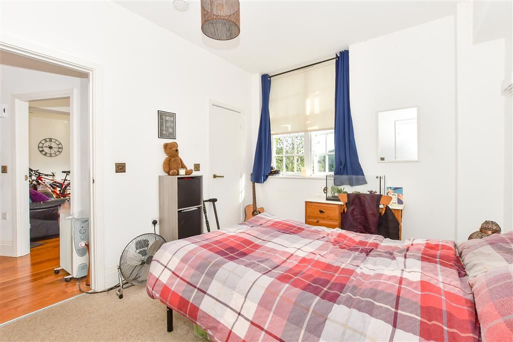 Property photo 2 of 11 Bedroom