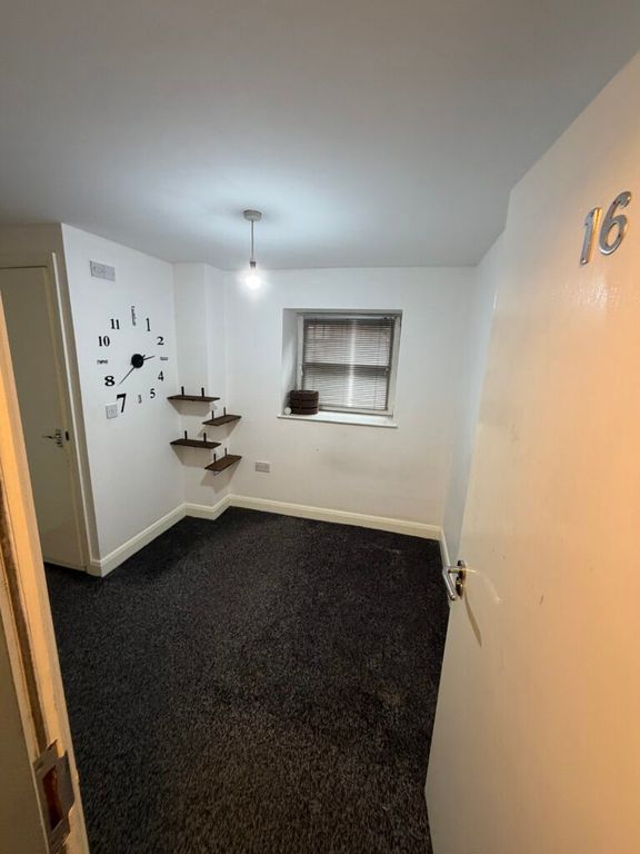 Property photo 2 of 4