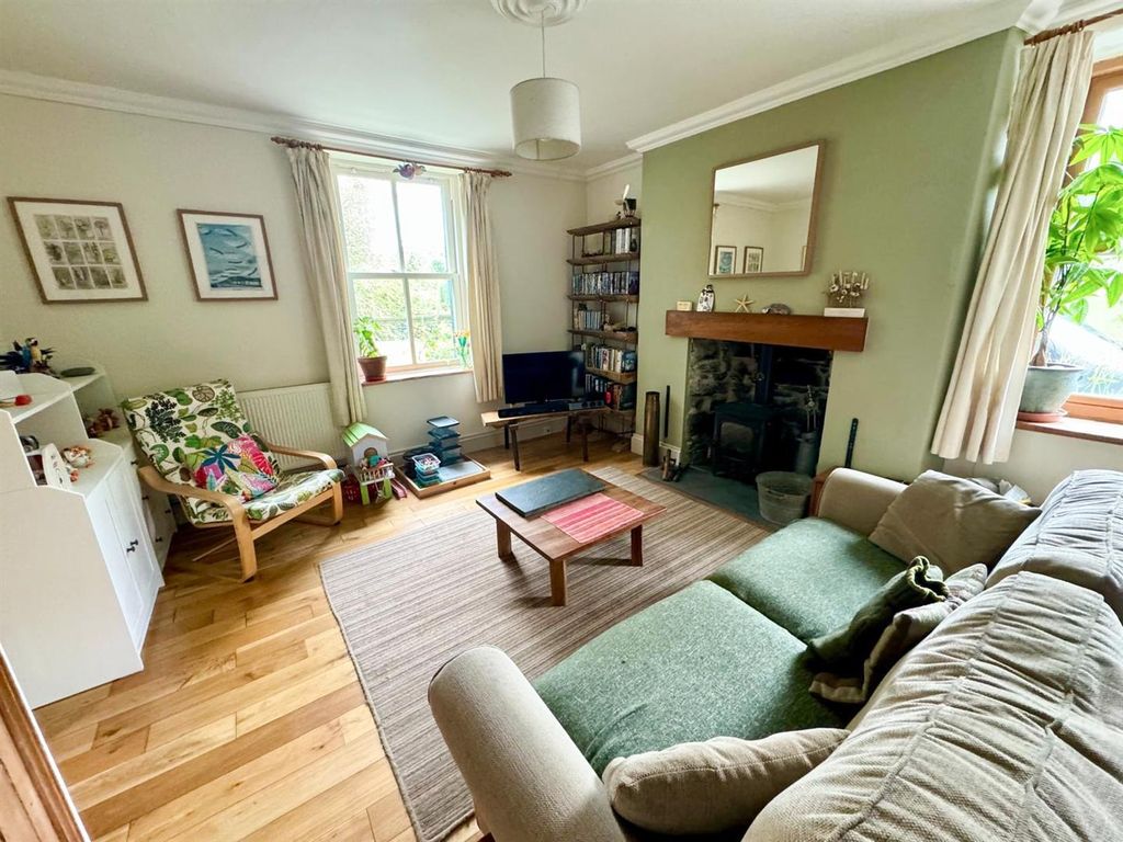 Property photo 3 of 13 Living Room