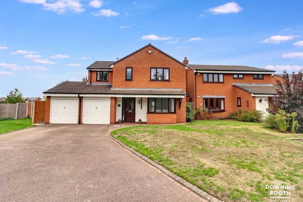 Property photo 1 of 32