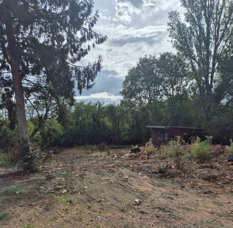 Property photo 3 of 6