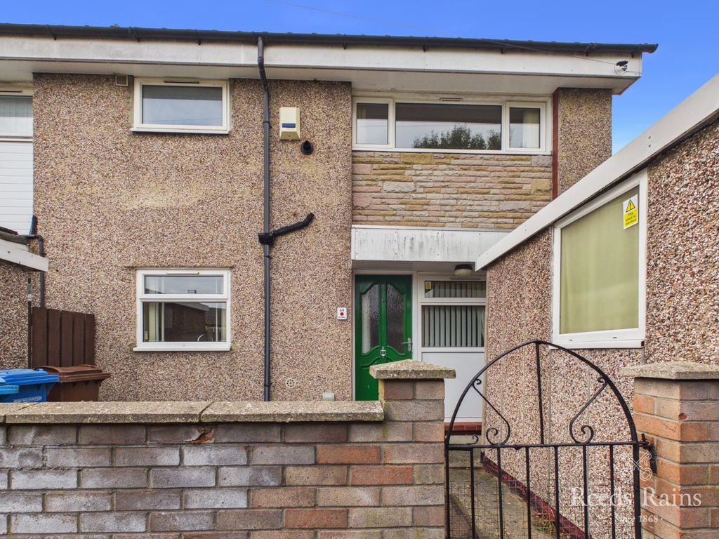 Property photo 1 of 18 External