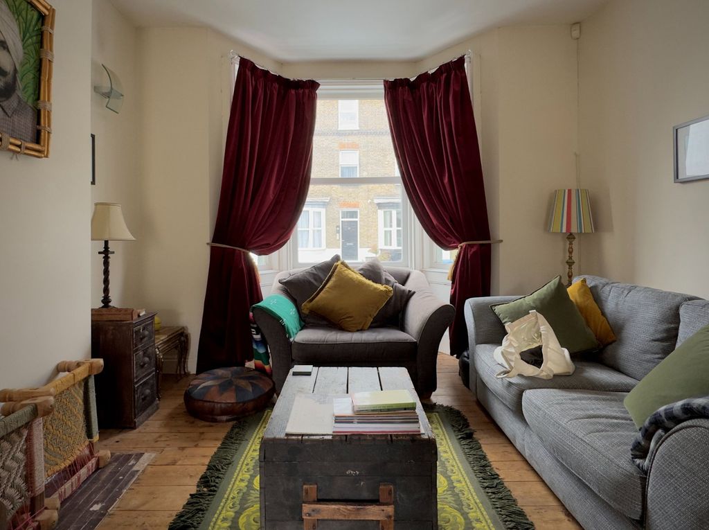 Property photo 2 of 19