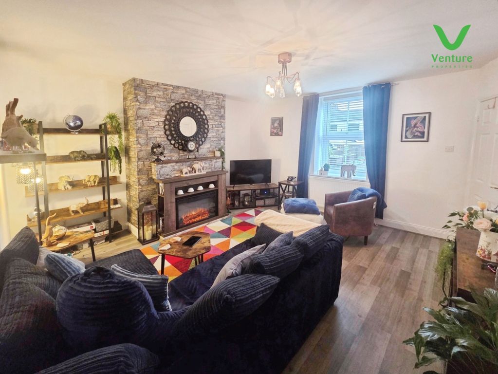 Property photo 2 of 14 Pbox-Img.Jpg