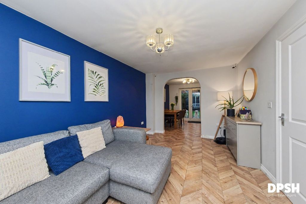 Property photo 3 of 26