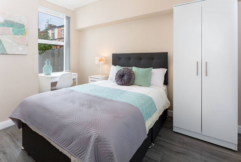 Property photo 3 of 12 0Af1Bc2B-A173-40Ff-A631-329E85178Bb8