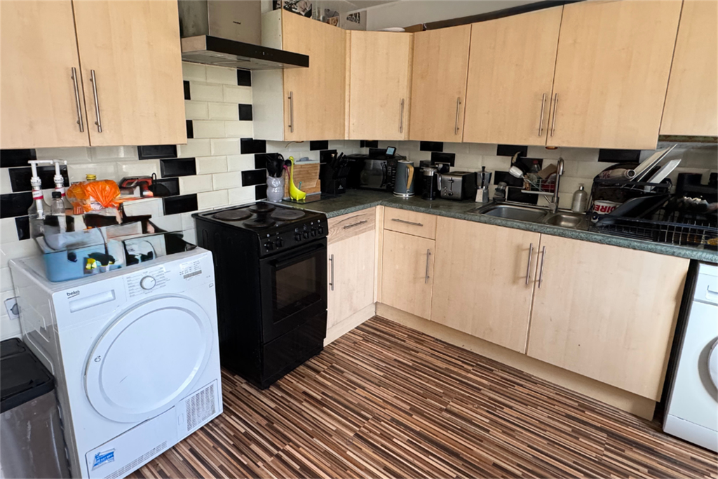 Property photo 2 of 12 Kitchen/Diner