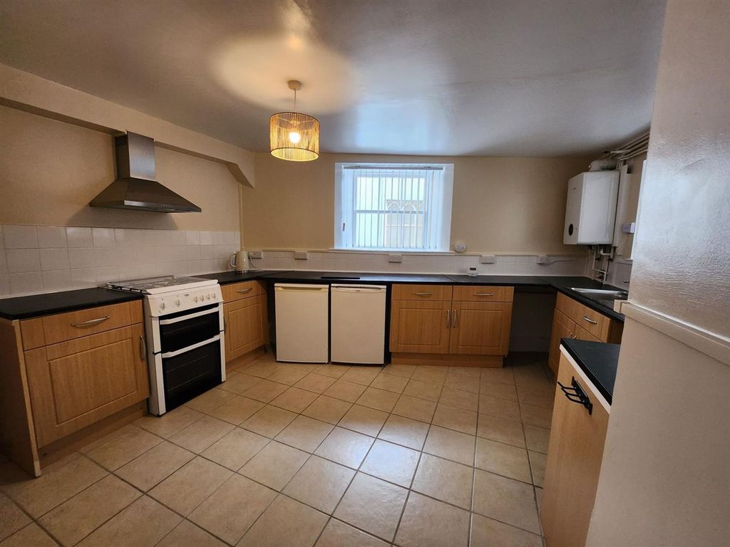 Property photo 2 of 14 476861c2-79A5-4Cf9-A511-8220A30852Ff.Jpg