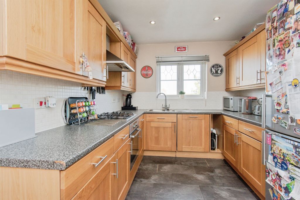 Property photo 3 of 15