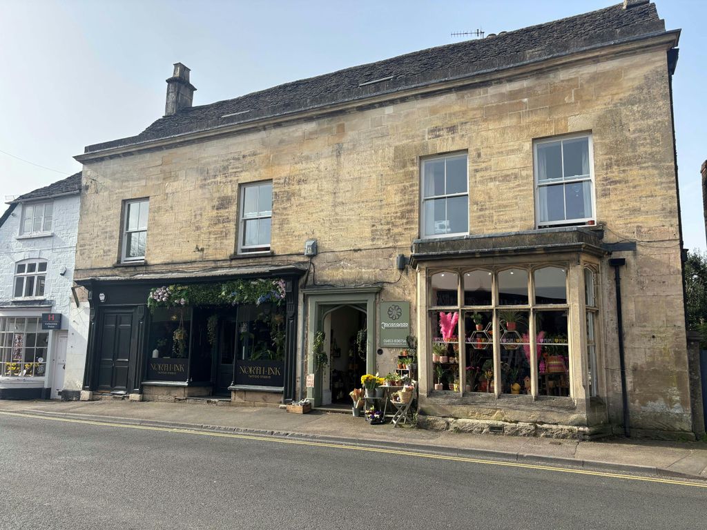 Property photo 1 of 7 Ext Sale.Jpg