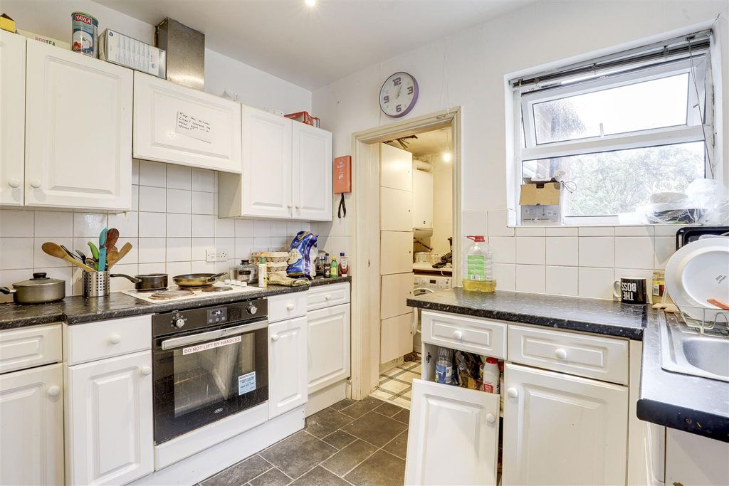 Property photo 3 of 14 19814.Jpg