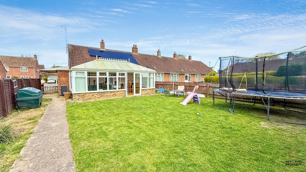 Property photo 2 of 12