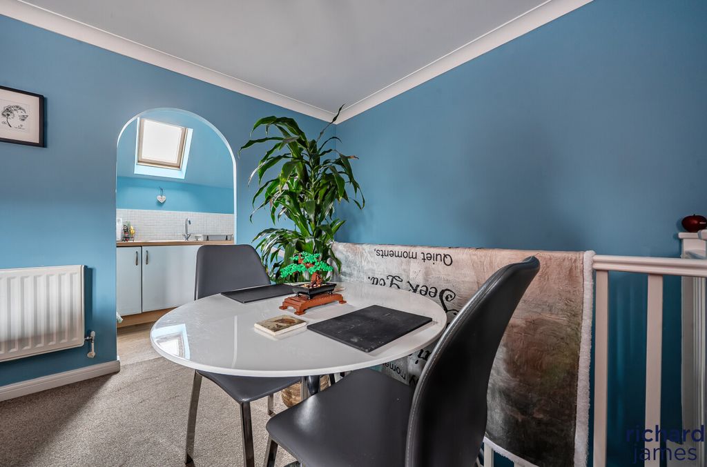 Property photo 3 of 16 Dd0515B4A2364A26B509732c1A77E659