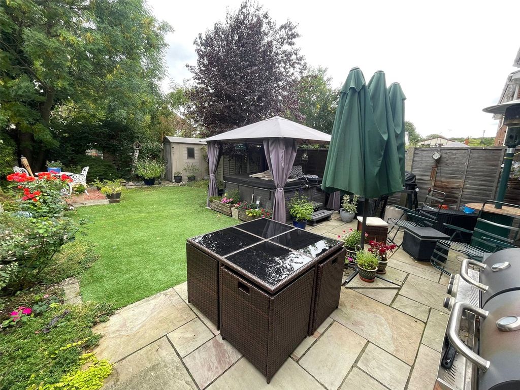Property photo 2 of 26 Picture No. 17