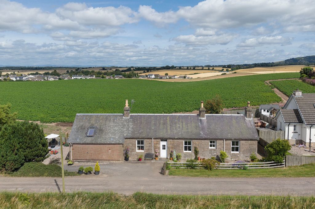 Property photo 1 of 37