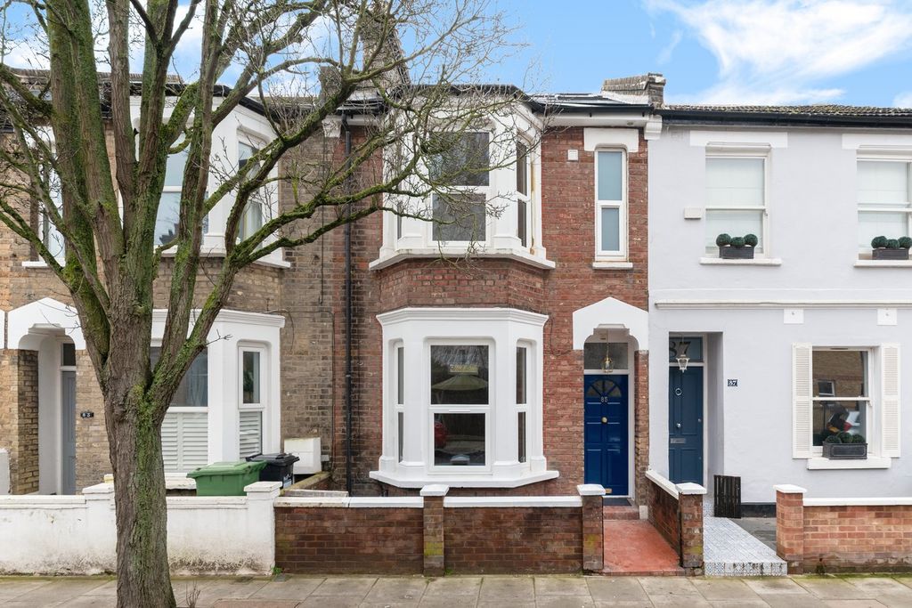 Property photo 2 of 12