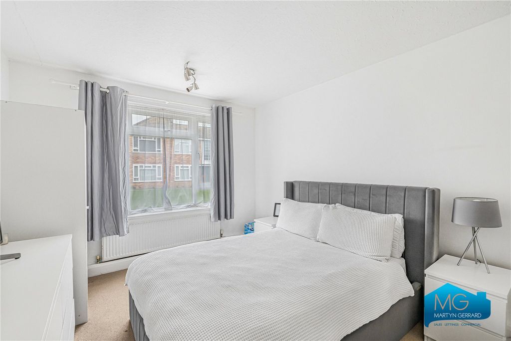 Property photo 3 of 12 Picture No. 33