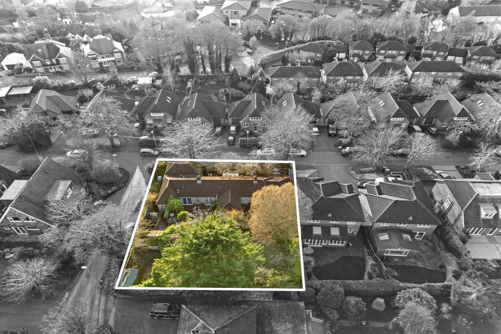 Property photo 2 of 26
