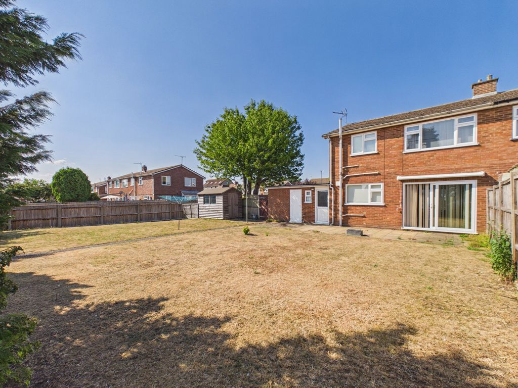 Property photo 2 of 13