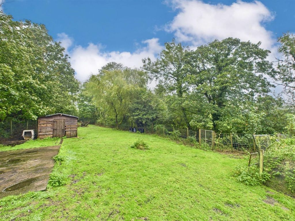 Property photo 2 of 18 Ext 6.Jpg