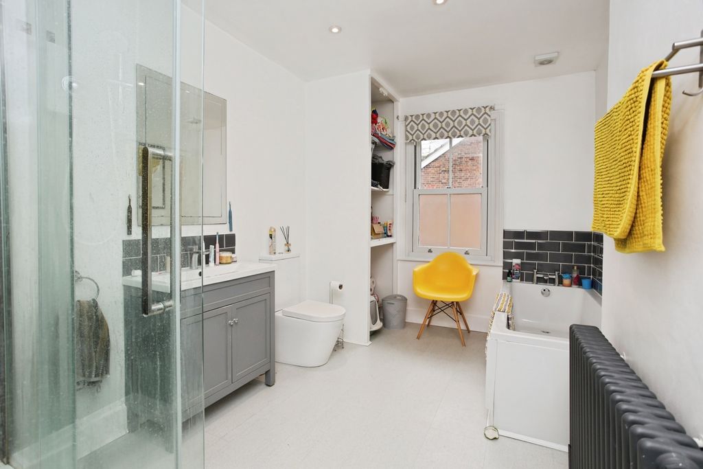 Property photo 3 of 34 Pbox-Img.Jpg