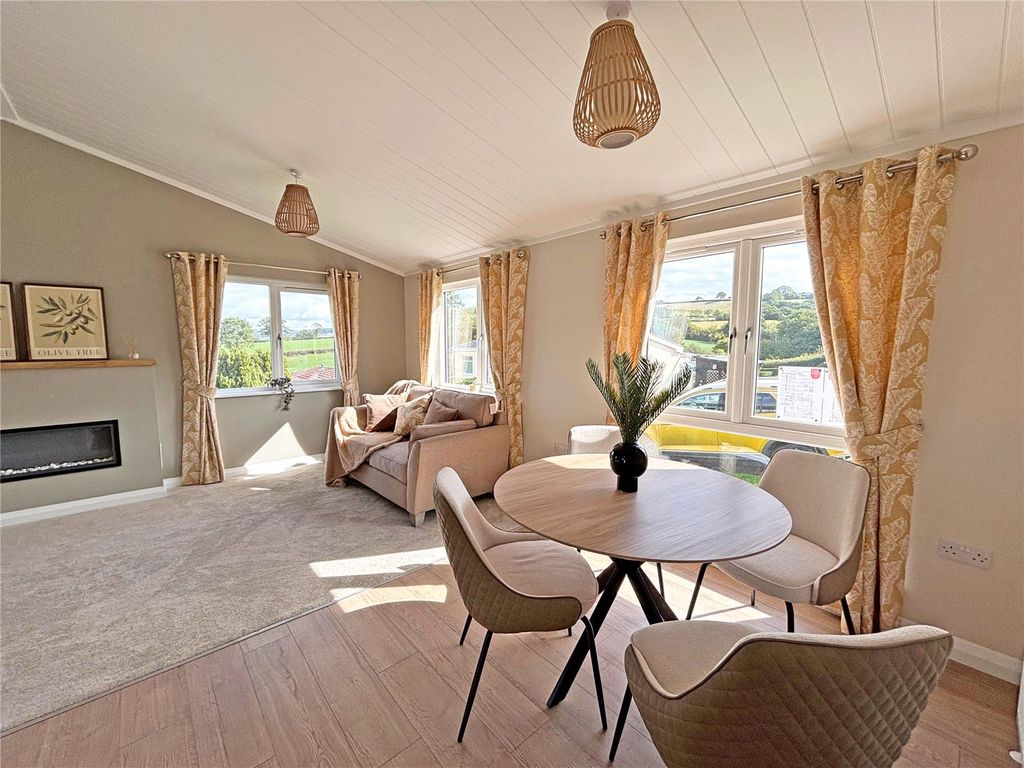 Property photo 2 of 11 Picture No. 04