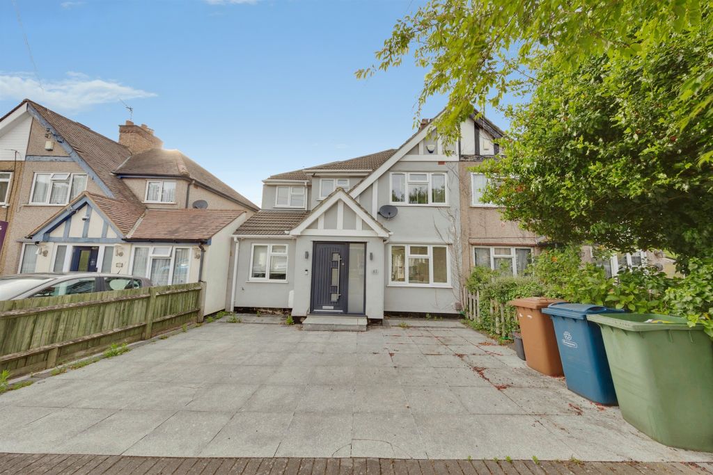 Property photo 1 of 18