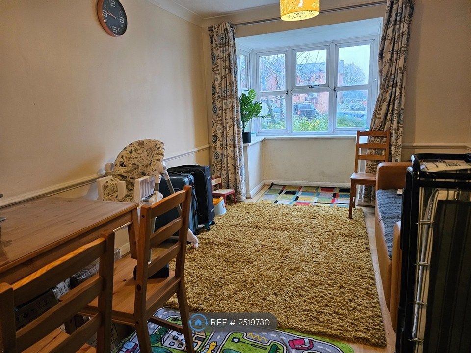 Property photo 3 of 6