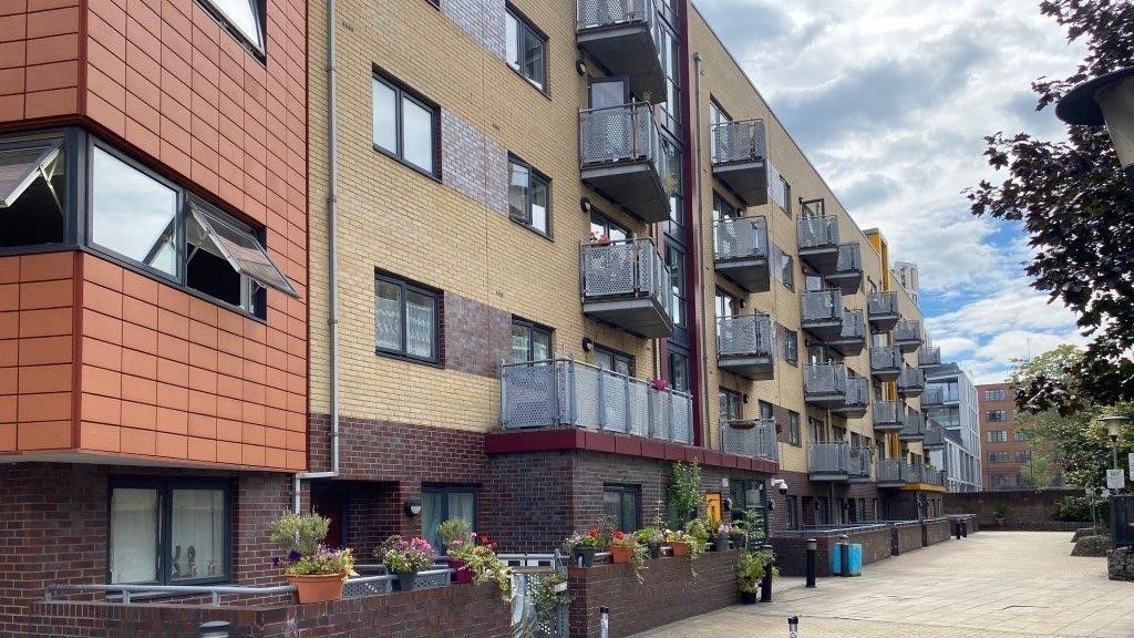 Property photo 1 of 24