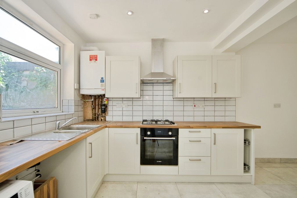 Property photo 3 of 22 Pbox-Img.Jpg