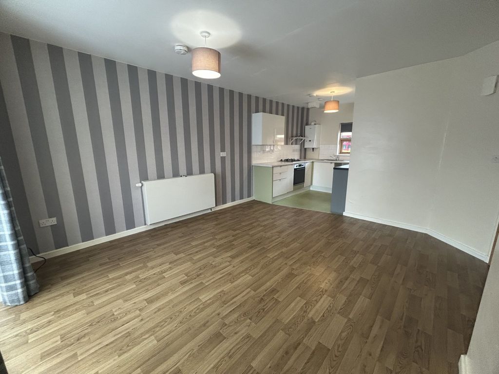 Property photo 2 of 11 Picture No. 17