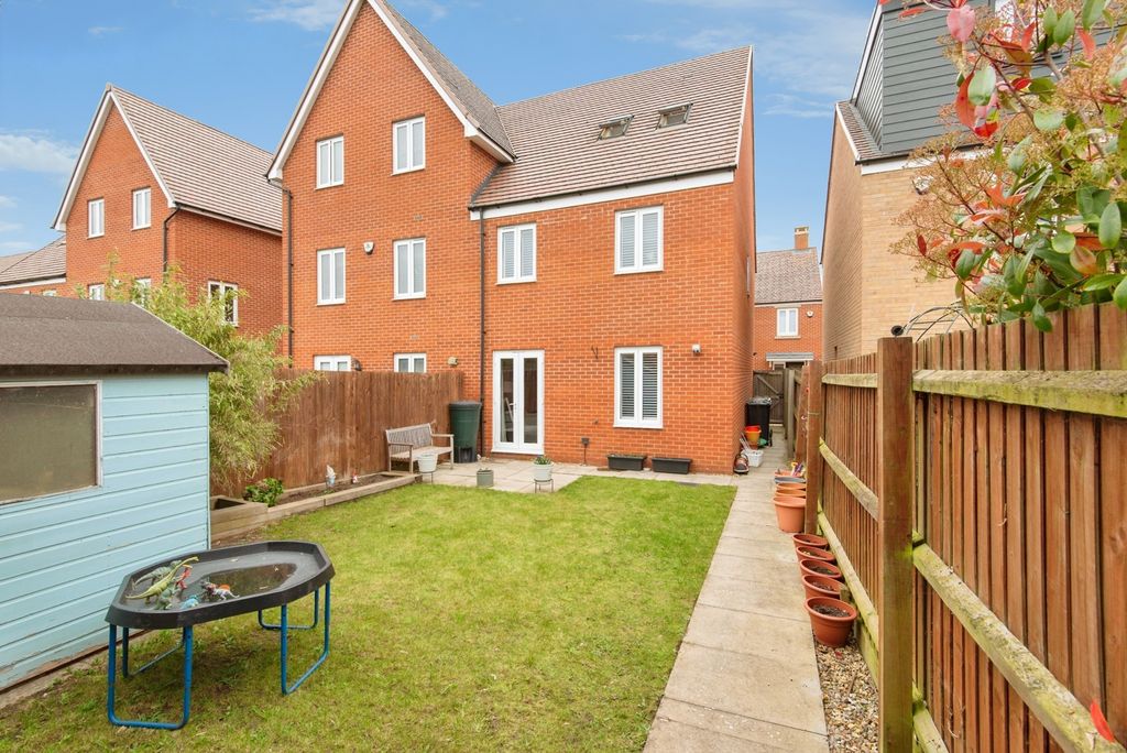 Property photo 3 of 17 Pbox-Img.Jpg