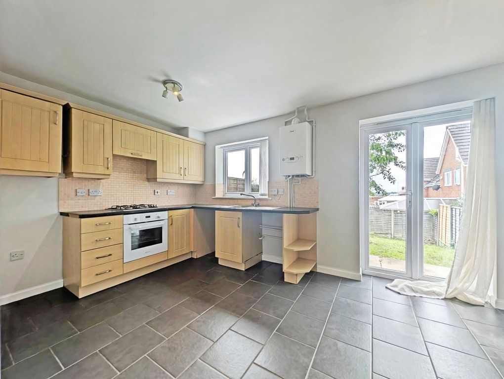 Property photo 3 of 15 Photo